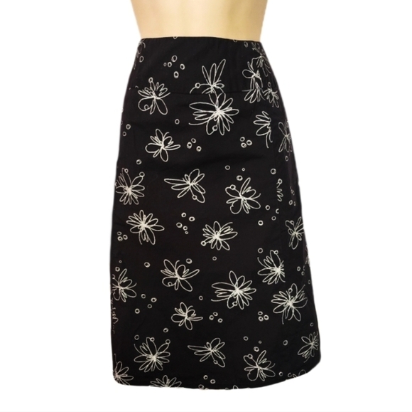 Rafaella Skirt 97% Cotton Floral Black Size 10 - Picture 8 of 9